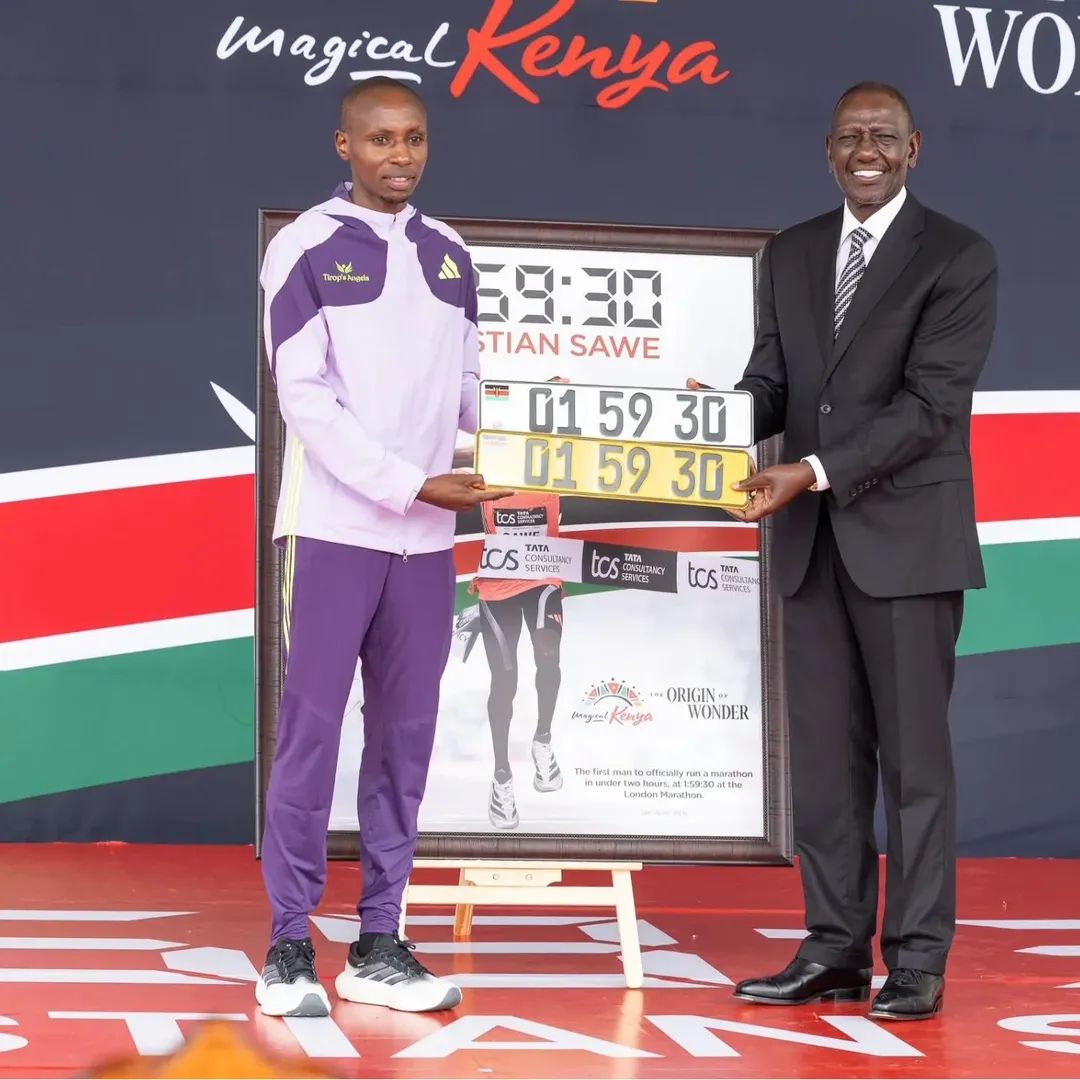 117195 President William Ruto and Sebastian Sawe at State House, Nairobi