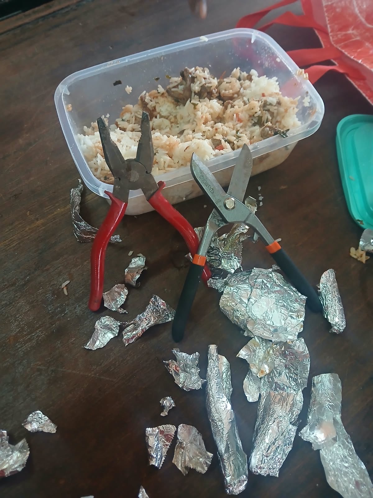 pliers